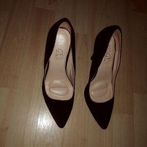 All black stiletto pumps